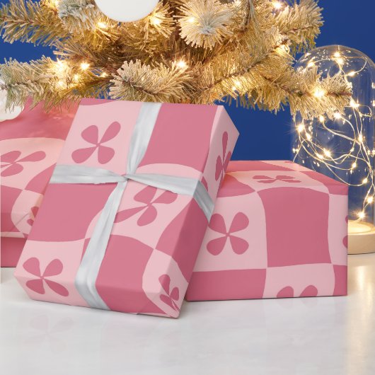 レトロピンク市松模様にの花柄 ラッピングペーパー (クリスマス)