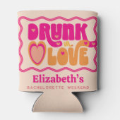 レトロピーチ飲インラブバチェロレッテウィークエンド 缶クーラー (裏面)