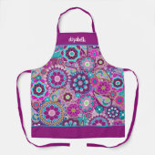 レトロファンキーの花 – スクリプト名を持つピンクの紫 エプロン (正面)