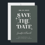 レトロフォレストグリーン日付カードの保存 セーブザデート<br><div class="desc">レトロは、中世紀の星と「日付を保存する」と言う詰まったフォントを搭載した日付カードをモダン保存のまわりにする。背景色は森林の緑。背面に写真を追加できる。</div>