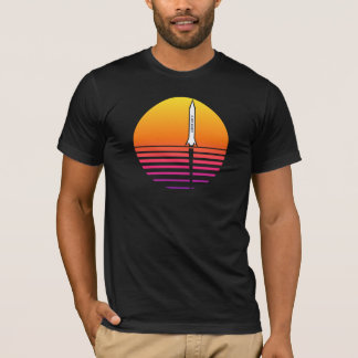 レトロフューチャーサンセットロケットシンセウェーブ Tシャツ