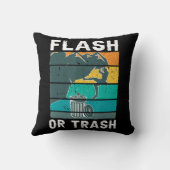 レトロフラッシュまたはゴミおもしろいロック登山マウンテンボー クッション (裏面)