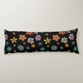 レトロフラワーズ抱き枕 – 黒フローラ ボディピロー (裏面)