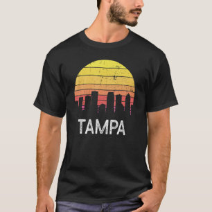 レトロフロリダシティタンパスカイラインヴィンテージアーバンブイ Tシャツ