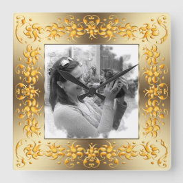 レトロフローラゴールデンフレーム。あなたの写真。 スクエア壁時計