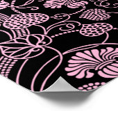 レトロフローラルパターンピンクオンブラック ポスター (角)