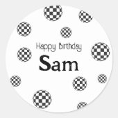 レトロブラック&ホワイト市松模様にハッピーバースデー名 ラウンドシール (正面)