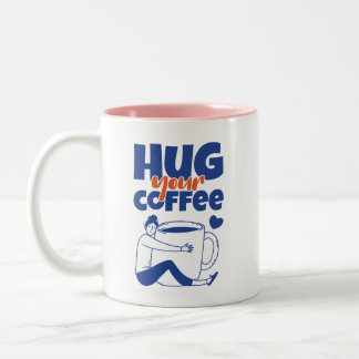 レトロブルーのタイポグラフィでコーヒーをハグ ツートーンマグカップ