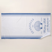 レトロブルーの貝殻とウェディングベルのバチェロレッテパーティー ビーチタオル (正面)