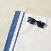 レトロブルーの貝殻とウェディングベルの独身最後の夜  ビーチタオル (インサイチュ)