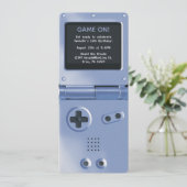 レトロブルーハンドヘルドゲーム機の誕生日招待状 招待状 (スタンド正面)