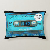 レトロブルーT4オーディオテープ50誕生日A枕 アクセントクッション (正面)