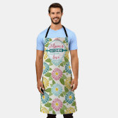 レトロブロックプリントデイジー エプロン (着用した状態)