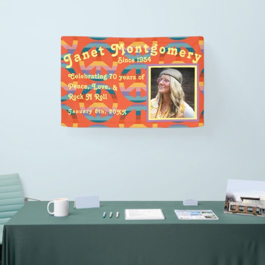 レトロブーマーレインボーピースサインフォト誕生日 横断幕 (トレードショー)