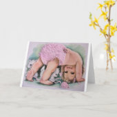 レトロベビーガールと子猫グリーティングカード カード (黄色い花)