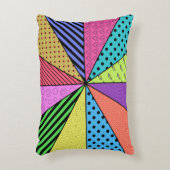 レトロポップ・アートのアートパッチワーク アクセントクッション (正面(垂直))