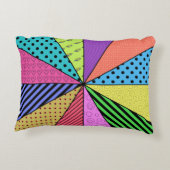 レトロポップ・アートのアートパッチワーク アクセントクッション (裏面)