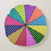 レトロポップ・アートのアートパッチワーク ラウンドクッション (正面)