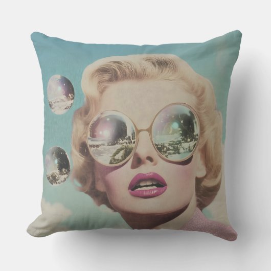 レトロポップ・アートのアートピンク&ブルー宇宙女性 クッション (正面)
