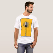 レトロマイクロフォンon大胆な黄色 tシャツ (正面フル)