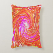 レトロマゼンタと秋の色のフローラの渦巻き アクセントクッション (正面(垂直))
