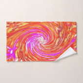 レトロマゼンタと秋の色のフローラの渦巻き ハンドタオル (ハンドタオル)