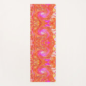 レトロマゼンタと秋の色のフローラの渦巻き ヨガマット (正面)