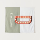 レトロマーキー文字D パーソナライズされた タペストリー (正面(横))