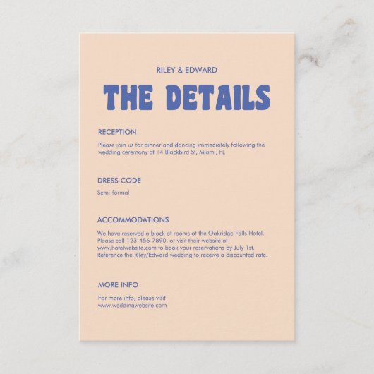 レトロモダンはっきりしたタイポグラフィ結婚詳細 エンクロージャーカード (正面)