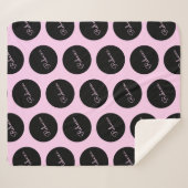 レトロモダンブラック&ピンク水玉模様デザイン シェルパブランケット (正面(横))