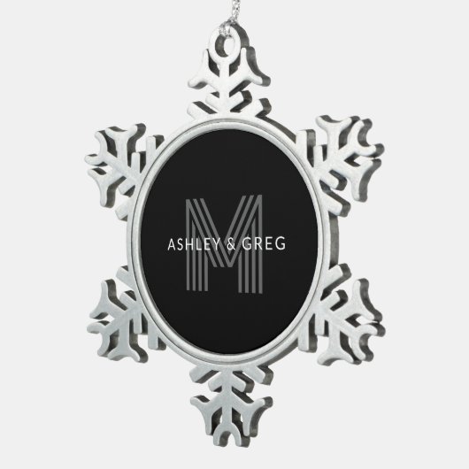 レトロモダン ネーム/編集可能なモノグラム 黒とグレー スノーフレークピューターオーナメント (右)