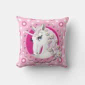 レトロユニコーンとデイジーパターンのピンク クッション (正面)
