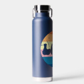 レトロラブタイポグラフィオンヴィンテージサンセットストライプズ ウォーターボトル (正面)