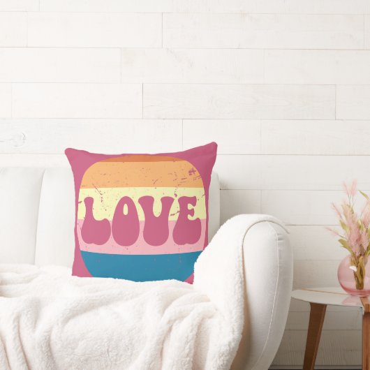 レトロラブタイポグラフィオンヴィンテージサンセットストライプズ クッション (ソファ)