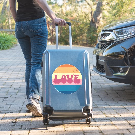 レトロラブタイポグラフィオンヴィンテージサンセットストライプズ シール (スーツケースインサイチュ)