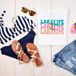 レトロレイクライフ女子Tシャツ Tシャツ<br><div class="desc">湖のモダン生活を愛する女性のための可愛いデザイン、または花嫁は、bacherloretteパーティーや目的地のために。湖の生活は3回色で繰り返され違う、ハートとロープといかりを持っている。</div>