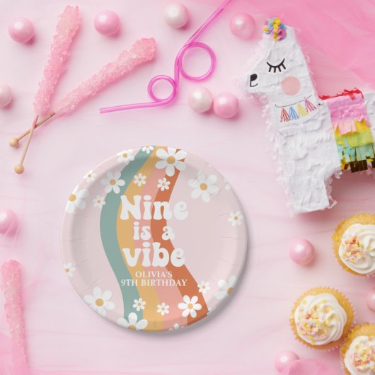 レトロレインボーナインはヴィベデイジー9位誕生日 ペーパープレート (パーティー)