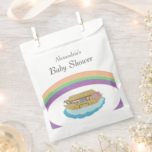 レトロレインボーノアズアークベビーシャワー フェイバーバッグ (クリップ留めされた状態)