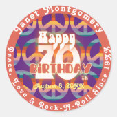 レトロレインボーピースカスタムサイン70誕生日 ラウンドシール (正面)