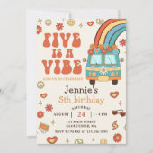 レトロレインボーファイブはバイブ グルービー5歳の誕生日 招待状 (正面)