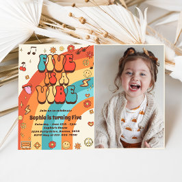 レトロレインボーファイブはVibe Groovy第5誕生日 招待状