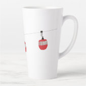 レトロレッドスキーゴンドラリフトパーソナライズされた カフェラテマグ (右)