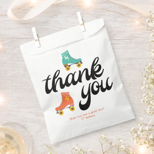 レトロローラスケートで滑るサンキューフェイバーバッグ フェイバーバッグ (クリップ留めされた状態)