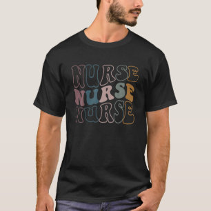 レトロヴィンテージおもしろいナース学校ナースナースDay N Tシャツ