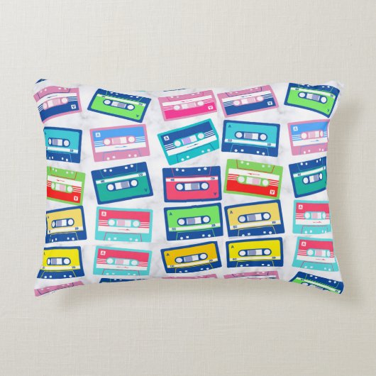 レトロヴィンテージオーディオテープカセットパターン アクセントクッション (正面)