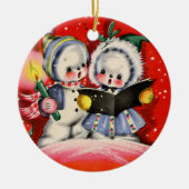 レトロヴィンテージクリスマススノーキッズホリデイ セラミックオーナメント (正面)