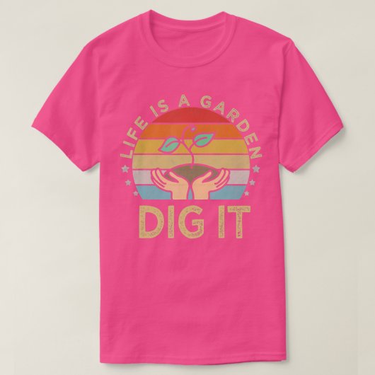 レトロヴィンテージスタイル農家ライフそれを掘る庭である Tシャツ (デザイン正面)