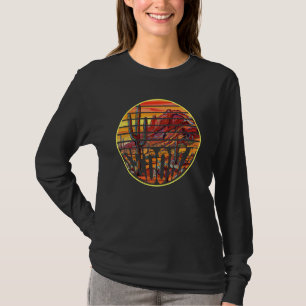 レトロヴィンテージセドナアリゾナハイキングサンセットドーン Tシャツ