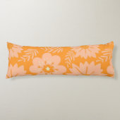 レトロヴィンテージピーチファズオレンジフラワーパターン ボディピロー (正面)