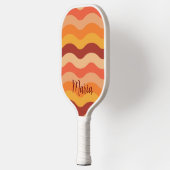 レトロヴィンテージ波オレンジと黄色パーソナライズされた ピックルボールラケット (左)